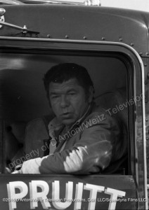 Claude Akins spots trouble