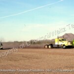 Three Kenworth tractors race in Movin' On